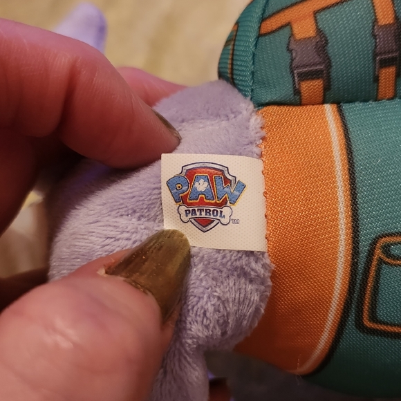 Paw Patrol Everest Stuffed Toy 2015 - Picture 8 of 8